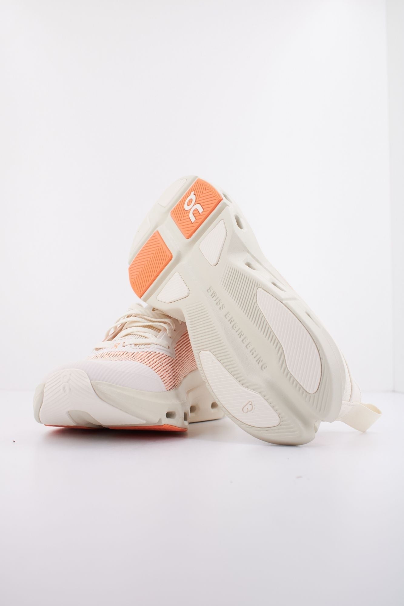 StarMagnific Running Cloudpulse Next Women's Sneakers - Beige