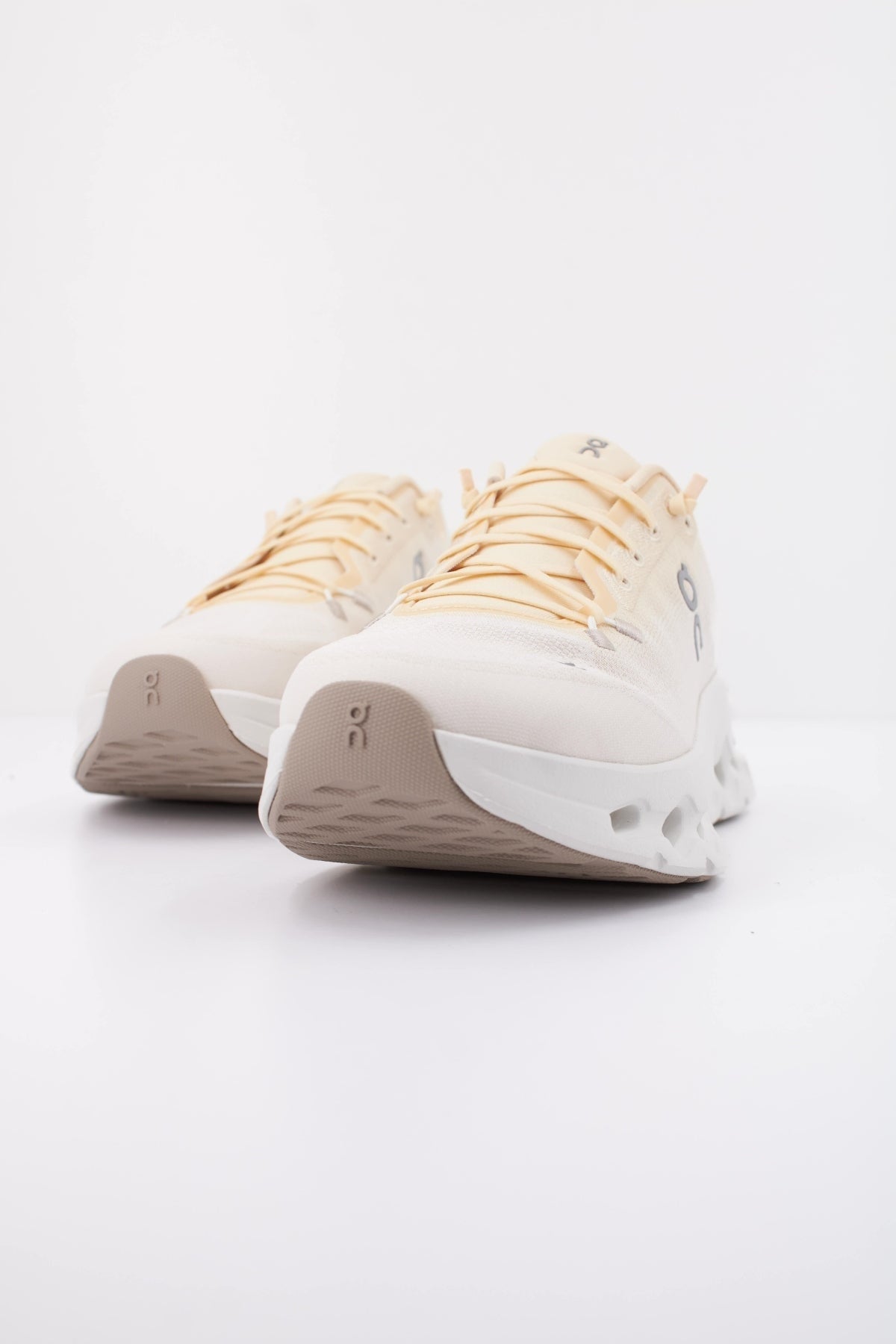 StarMagnific Running Cloudtilt 1 Women's Sneakers - Yellow